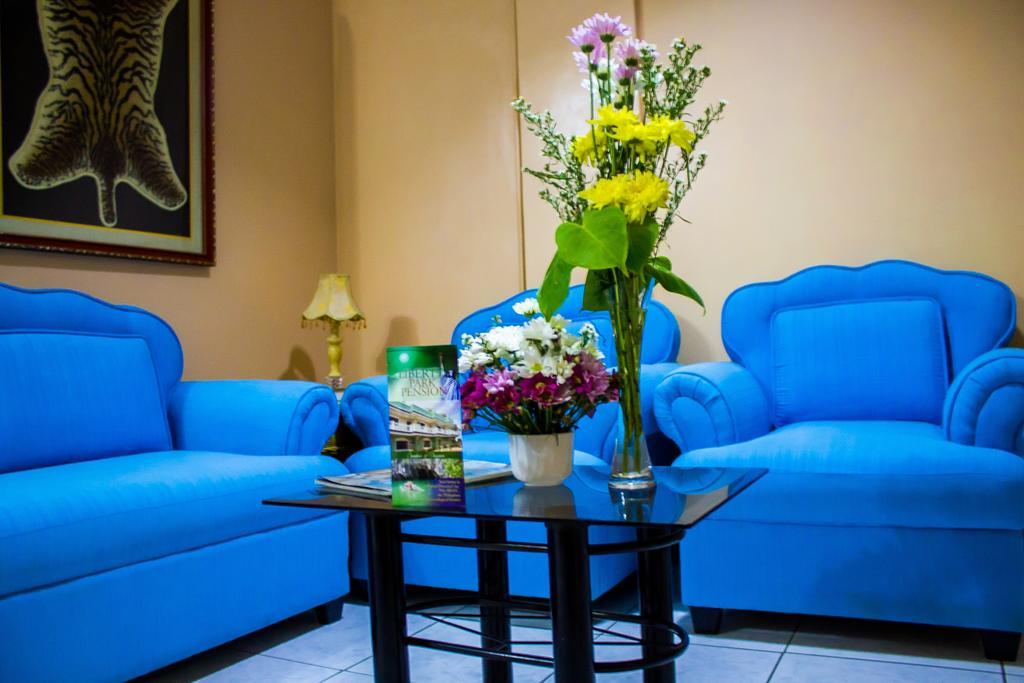 Liberty Park Pension Puerto Princesa Exterior photo